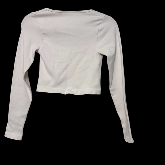 OQQ White Long Sleeve Crop Top – Size M - Picture 2 of 4